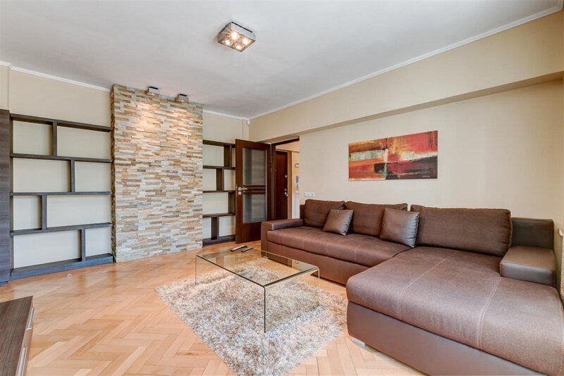 Aviatiei, Crystal Palace, Etaj 1/4, Mall Promenada, Metrou Aurel Vlaicu