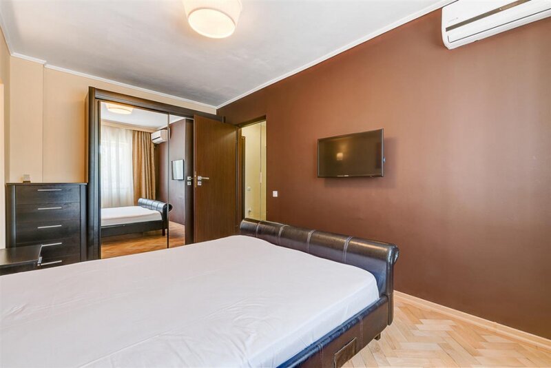 Aviatiei, Crystal Palace, Etaj 1/4, Mall Promenada, Metrou Aurel Vlaicu