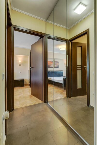 Aviatiei, Crystal Palace, Etaj 1/4, Mall Promenada, Metrou Aurel Vlaicu